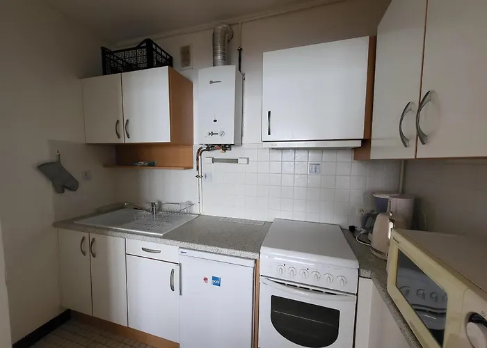 Face Avec Balcon, A 50m De La - Fr-1-92-607 *