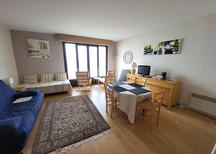 公寓 Face Avec Balcon, A 50m De La - Fr-1-92-607 莱萨布勒-多洛讷